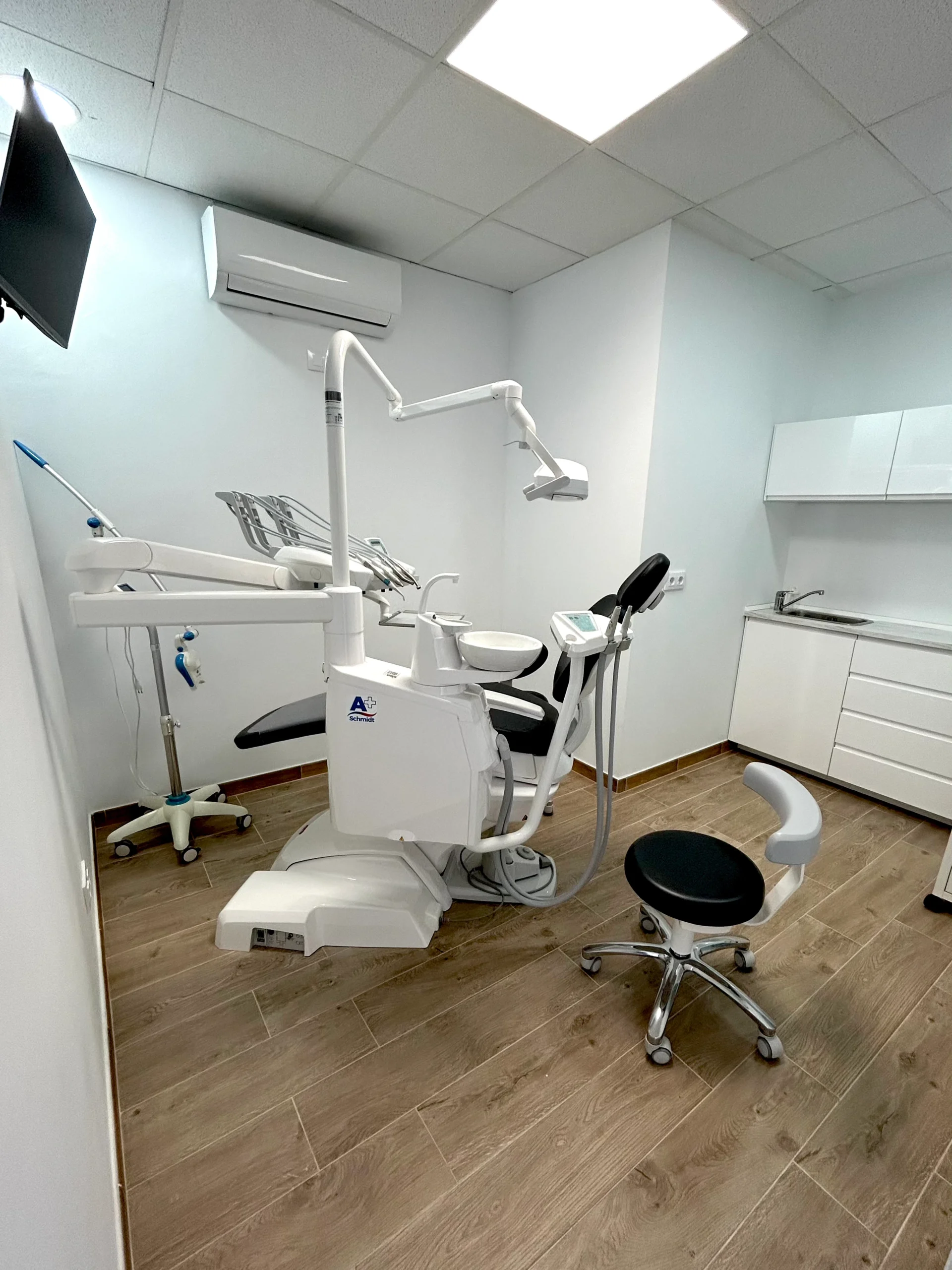 Gabinete 2 en Carrilero Dental